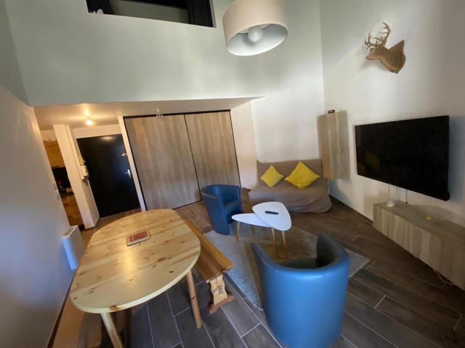 Appartement Cocooning Entierement Renove 莱桑格勒 外观 照片