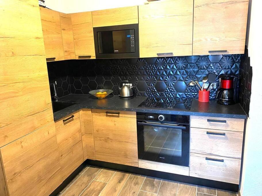 Appartement Cocooning Entierement Renove 莱桑格勒 外观 照片